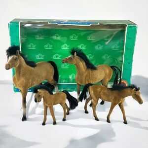 VTG Blue Grass Farms SET 4 HORSES Soft Mane Long Tail Toy Concepts Real Feel BGF